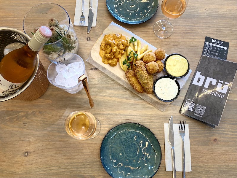 bru restobar — photo 4