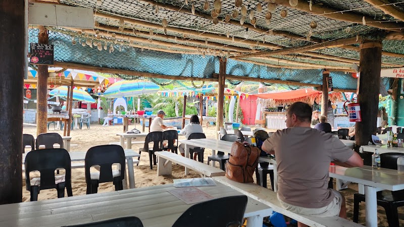 De Vette Mossel Grootbrak | Beach Seafood Restaurant Experience — photo 5