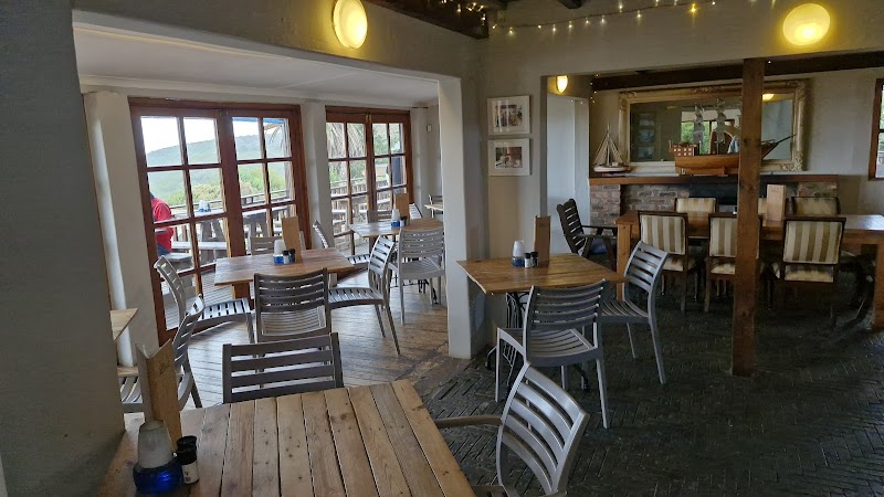 Dutton's Cove Restaurant — photo 5