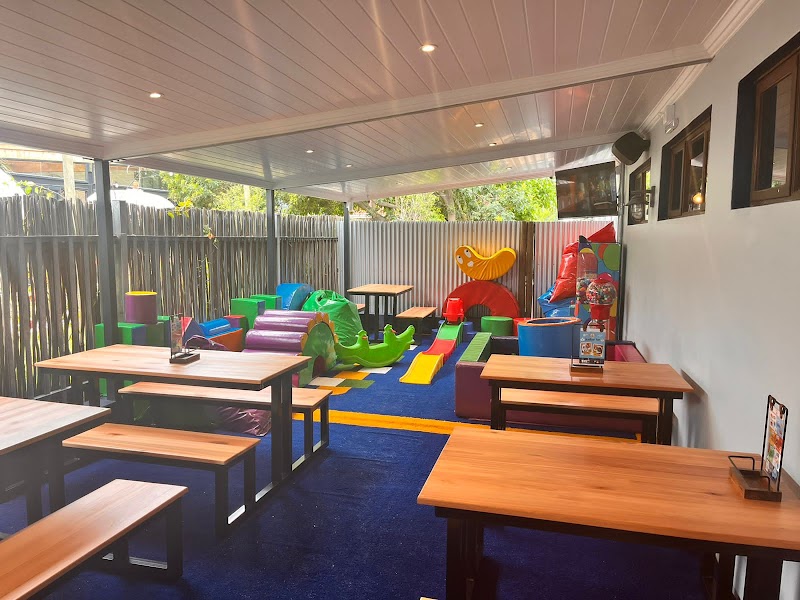 Hennie's George Restaurant
