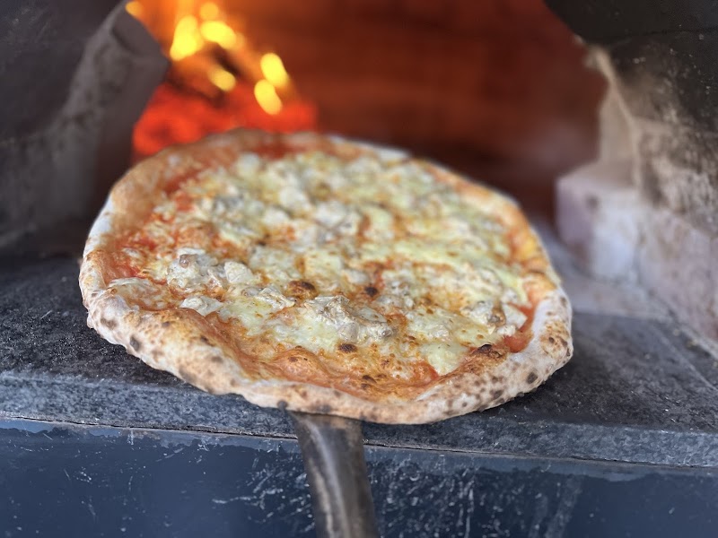 Holy Dough Pizza George