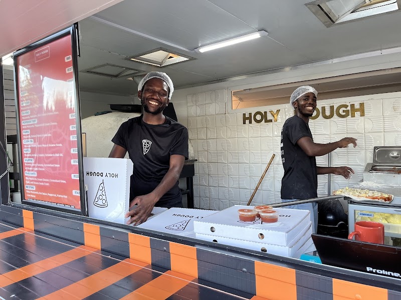 Holy Dough Pizza George — photo 4
