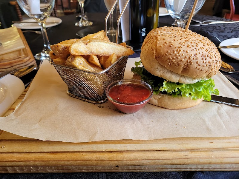 Hunters Pub — photo 4