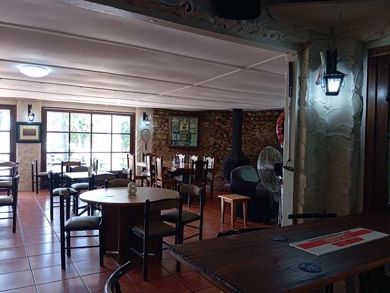 Legends Sports Pub