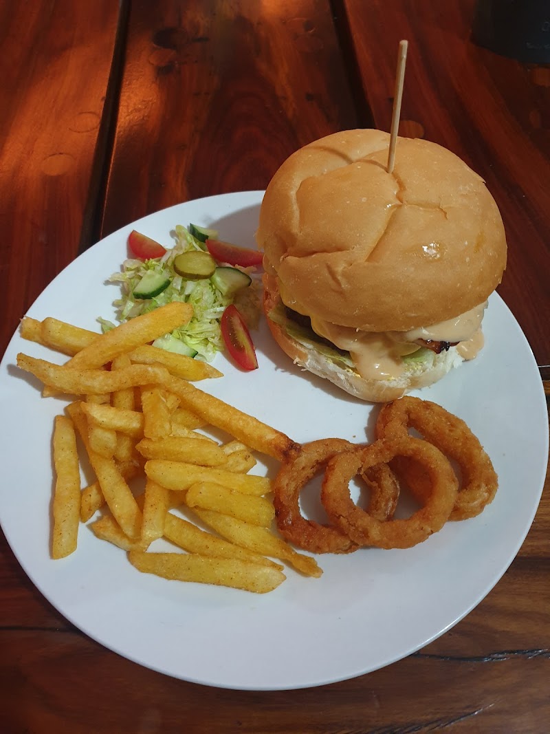 Legends Sports Pub — photo 5