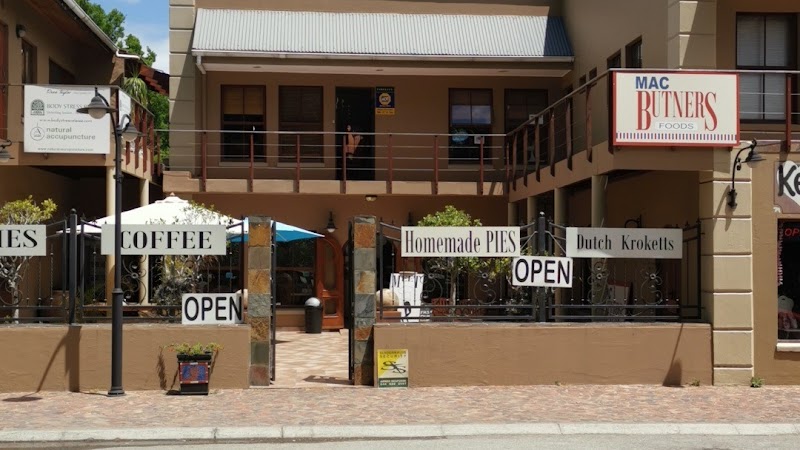 MacButners Coffee ,Pies and Dutch Kroketten