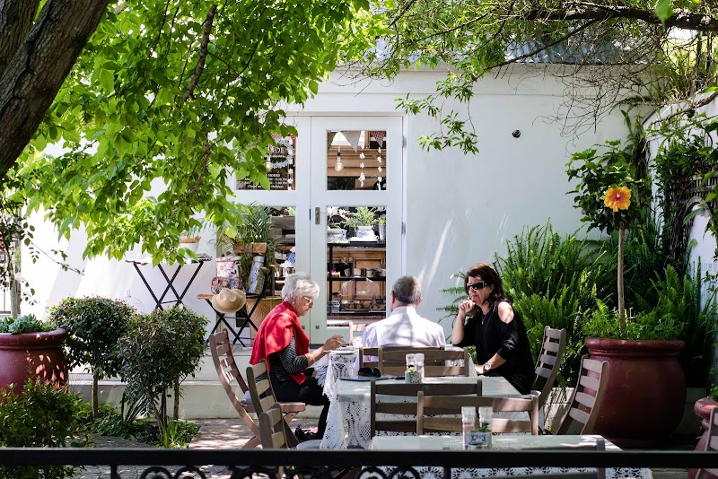 Meade Café