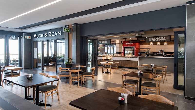 Mugg & Bean Garden Walk